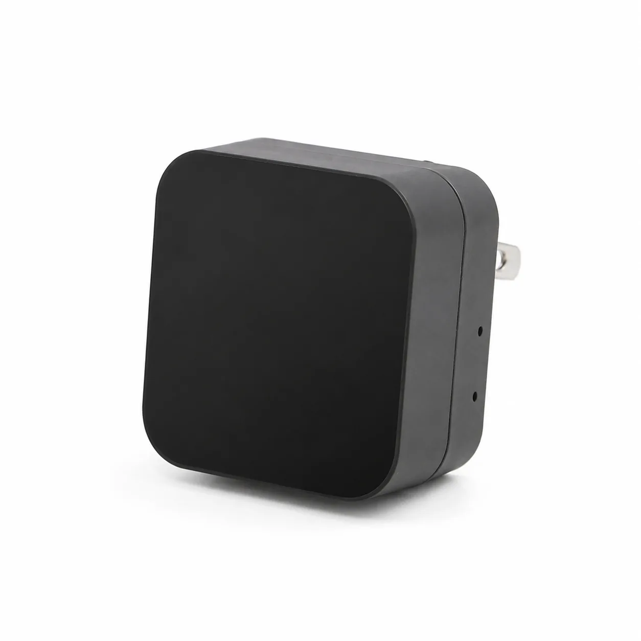 QZT A85 WiFi wall socket camera front view