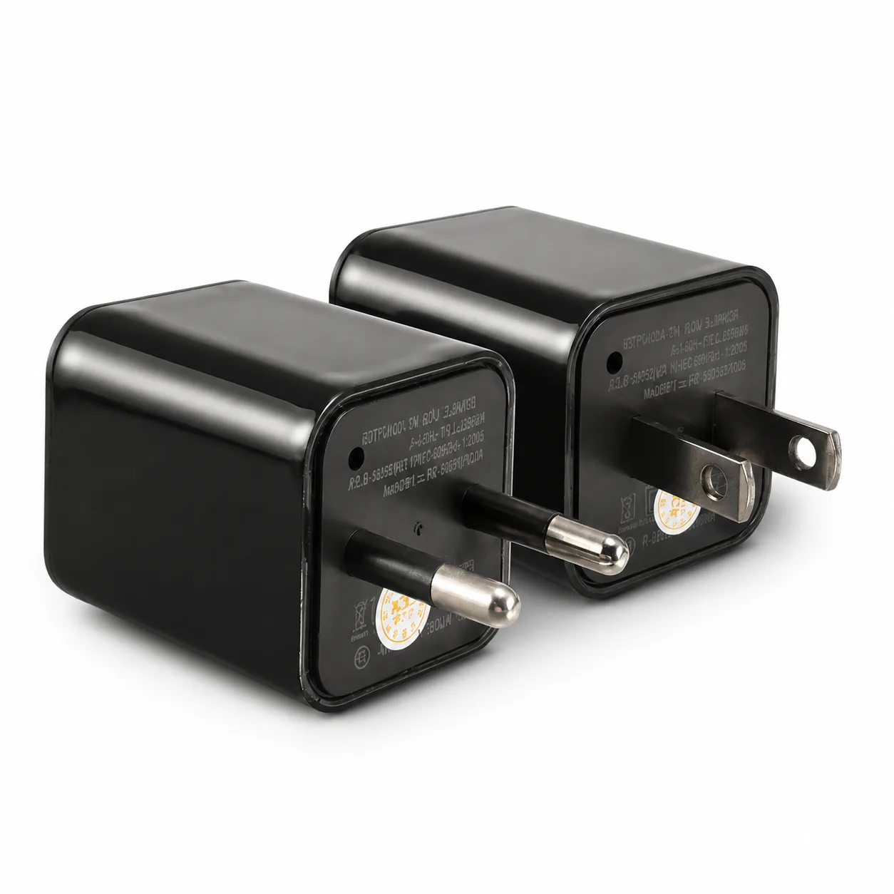 QZT USB charger hidden camera EU and US plug versions