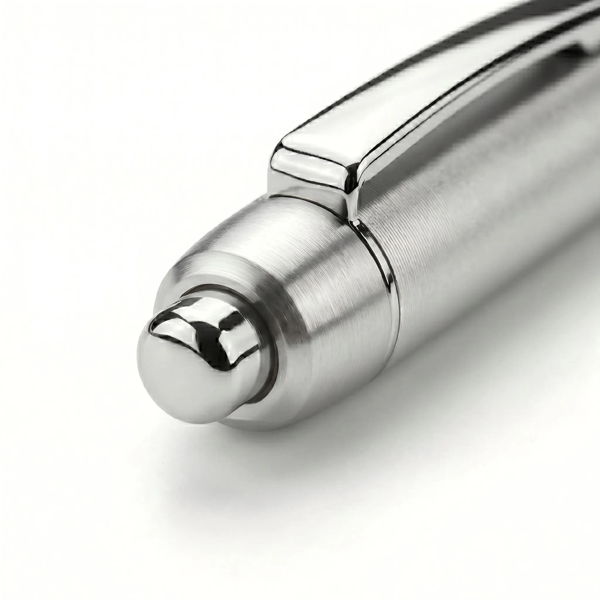 QZT Q90 voice recorder pen close up