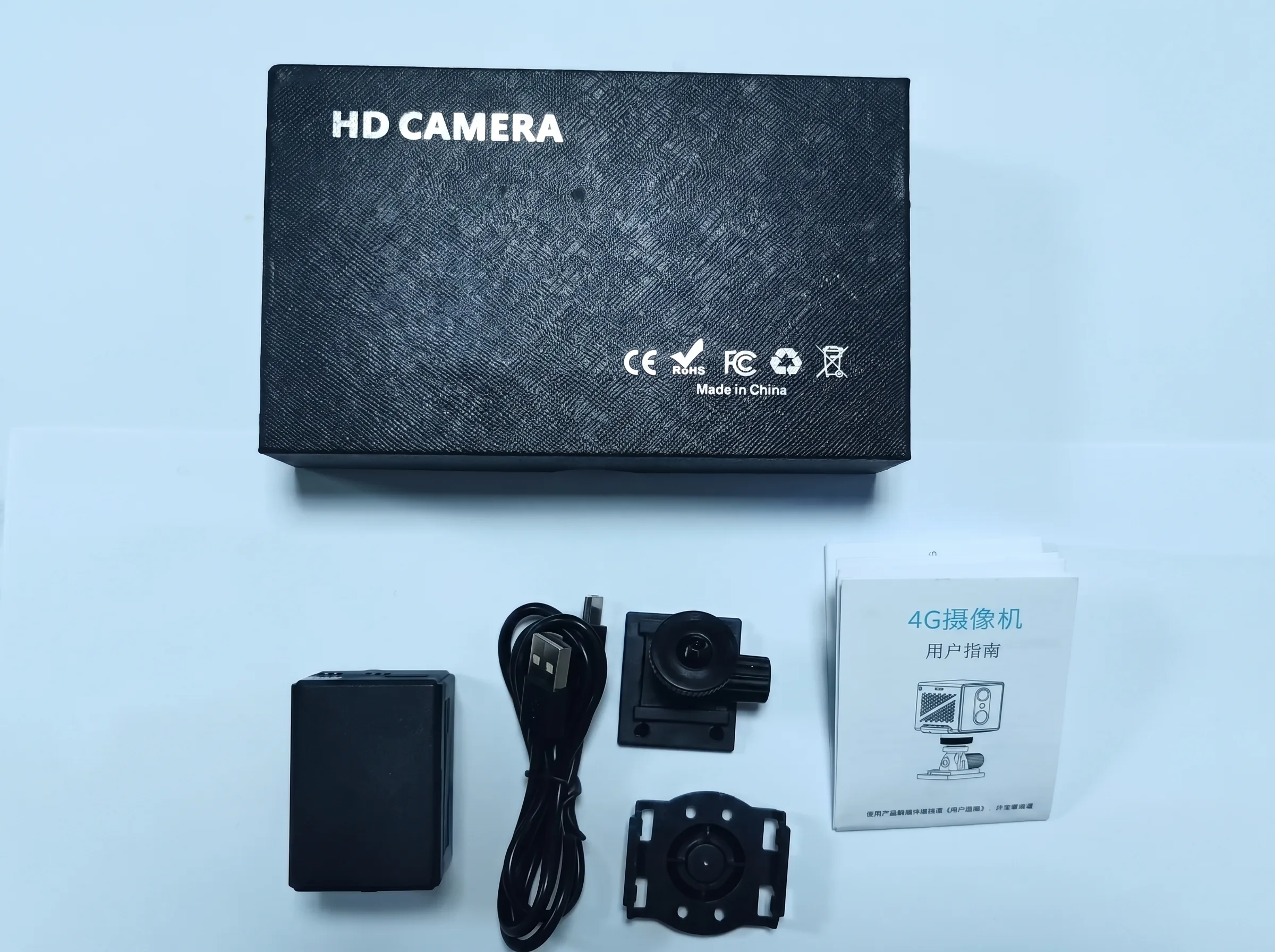 S10 4G Mini Camera with 4500mAh Battery package and accessories