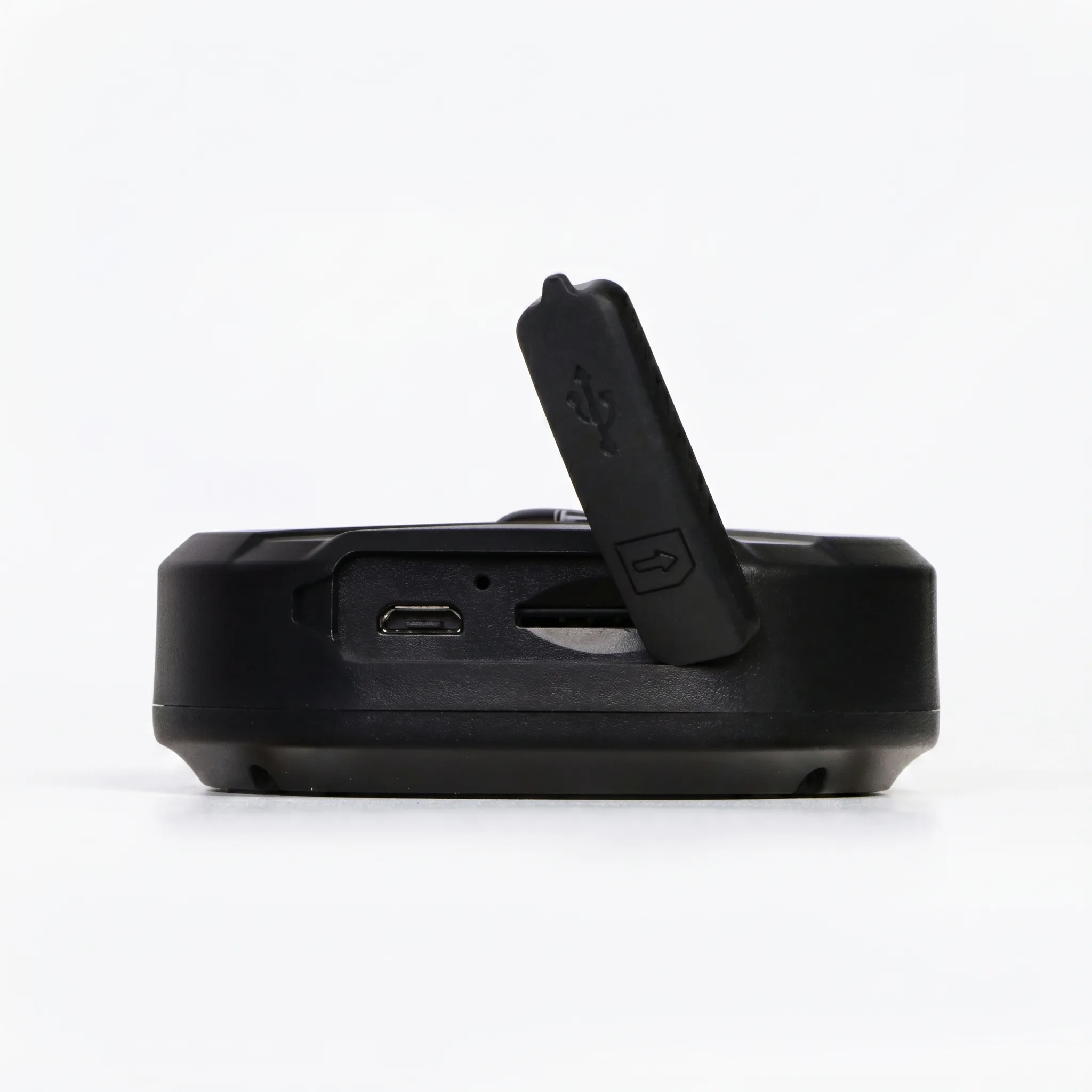 TK905 Magnetic GPS Tracker detail close-up