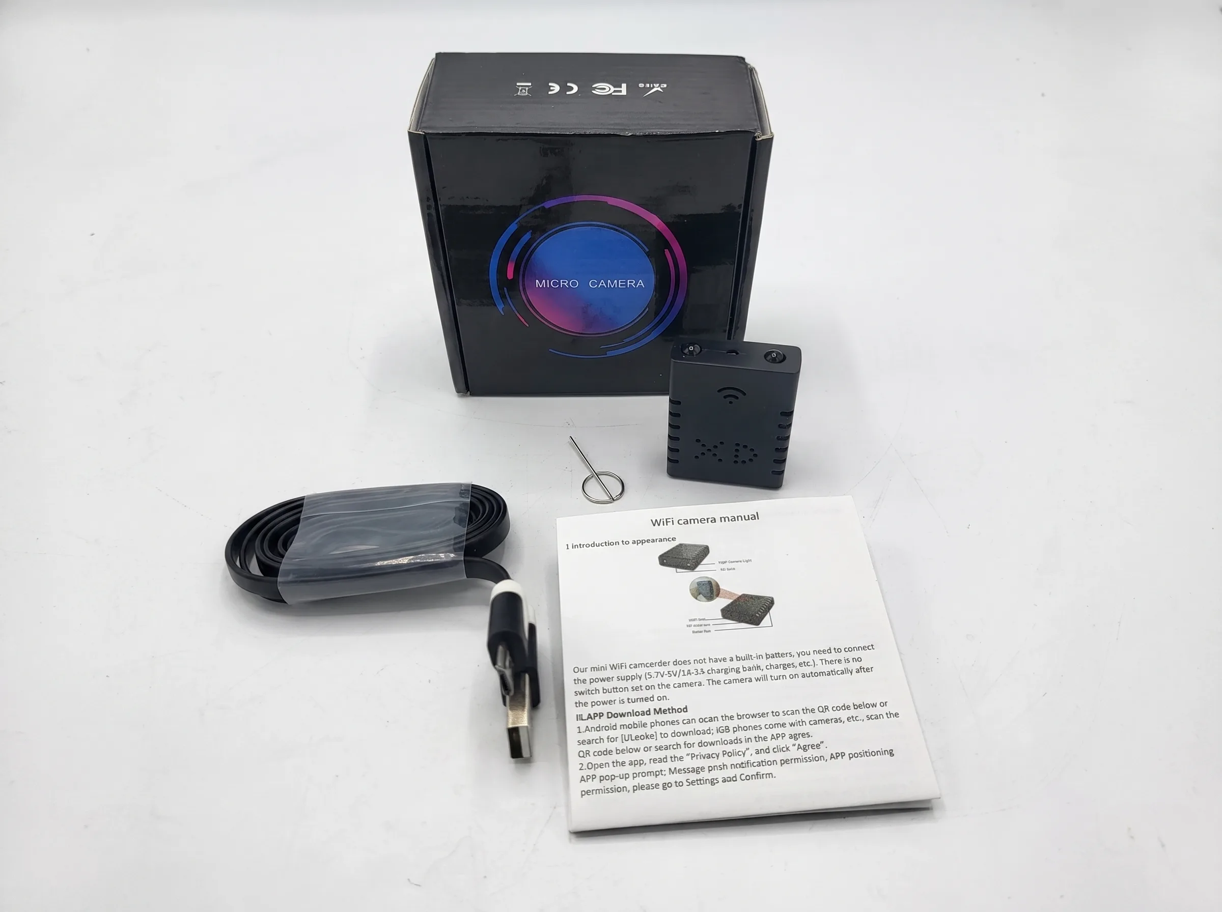 XD 1080P WiFi Mini Camera with Night Vision package and accessories