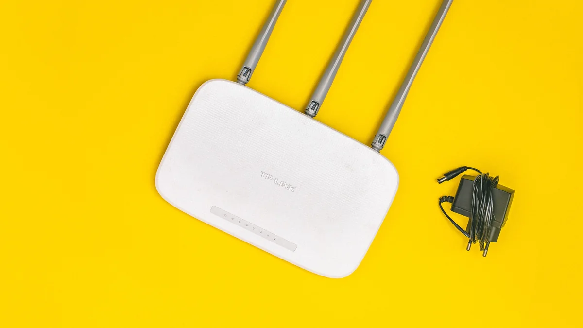 Second WiFi router used to isolate hidden camera network faults