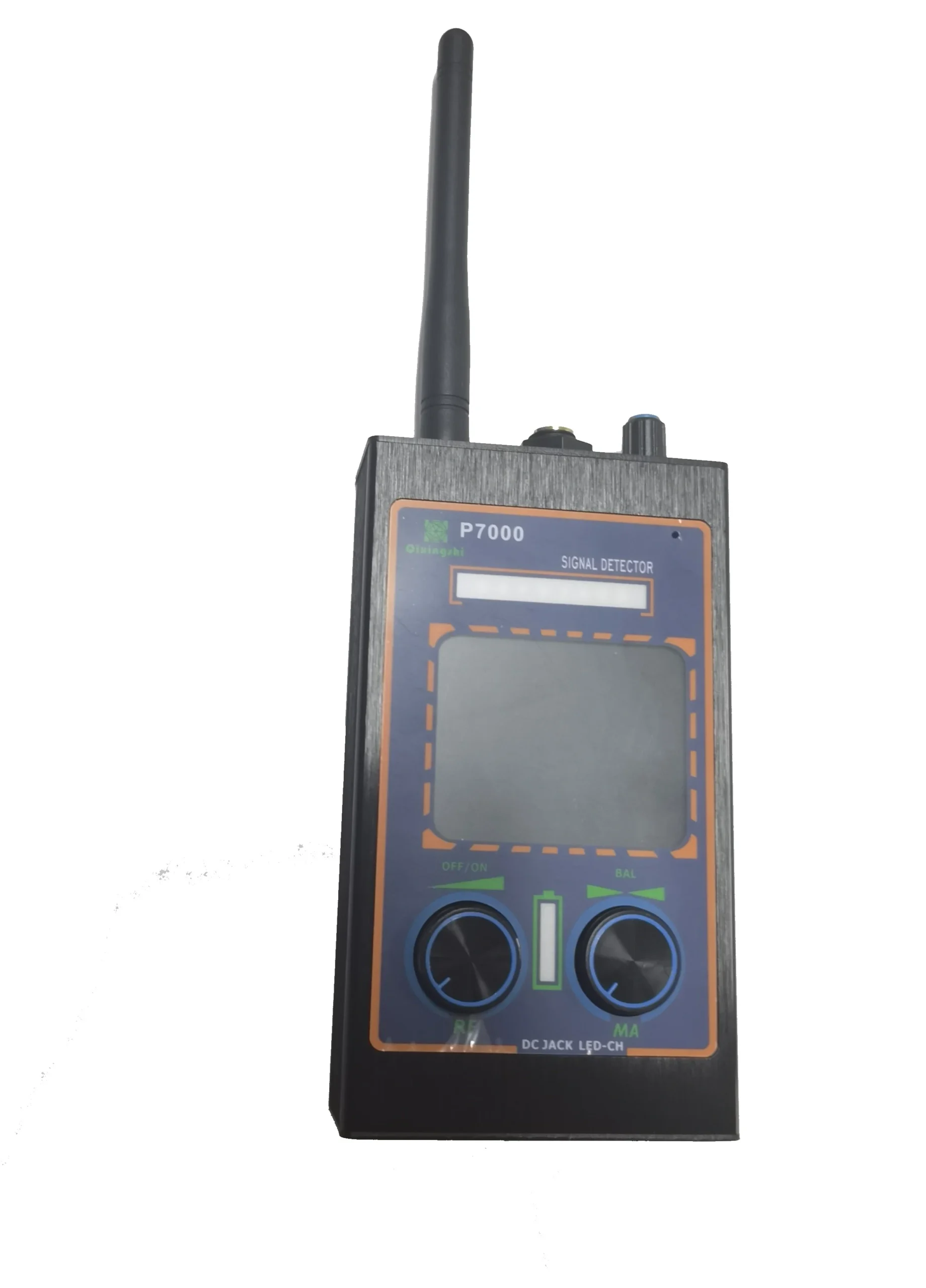 P7000 handheld RF detector front with signal controls