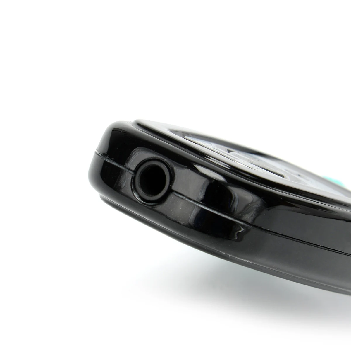 Q5 digital voice recorder end opening close view