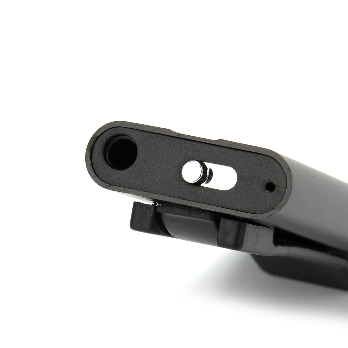 Q50 recording switch and headphone port in close view