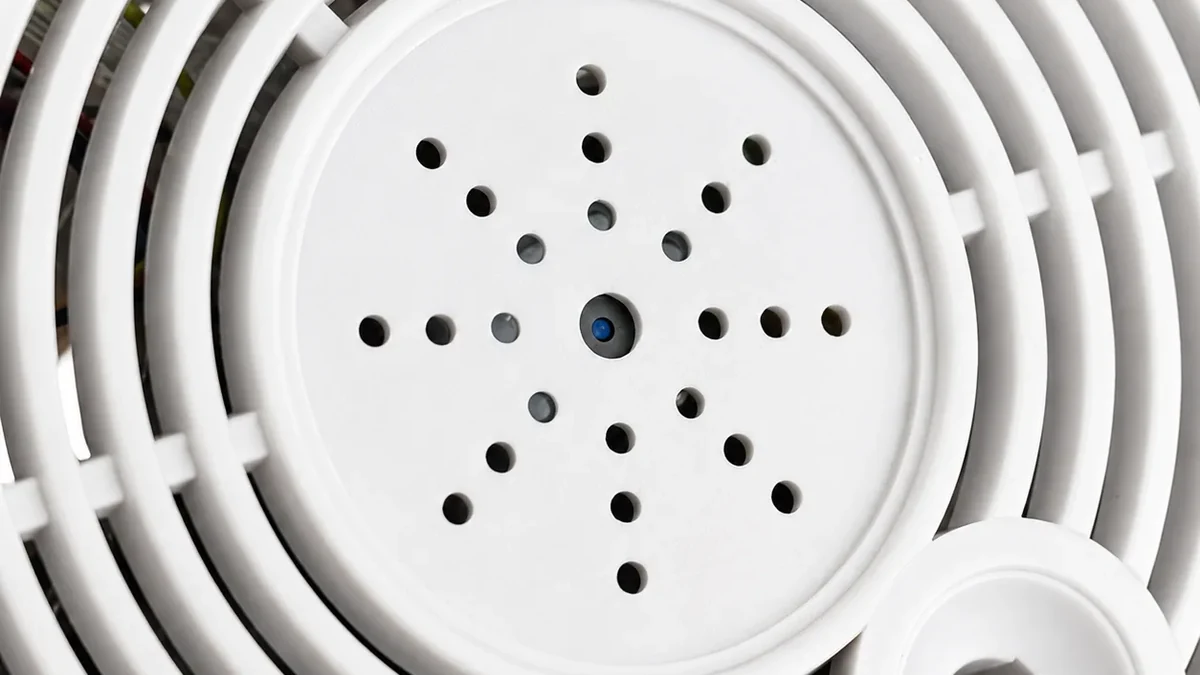 QZT SC02 smoke-detector camera front view