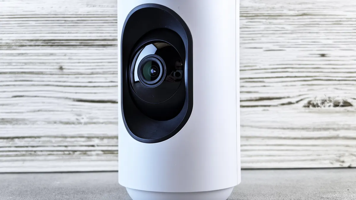 Indoor security camera used during a privacy-mask handover checklist